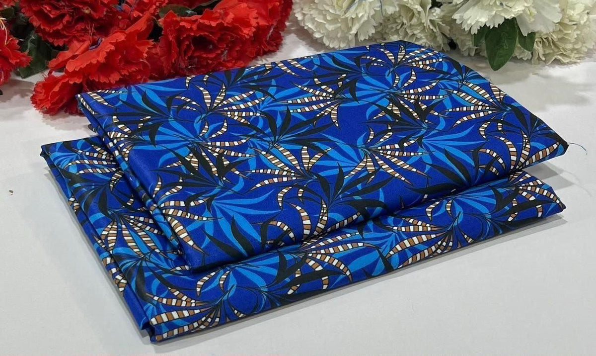 2 piece suit in Blue with gold leaf pattern