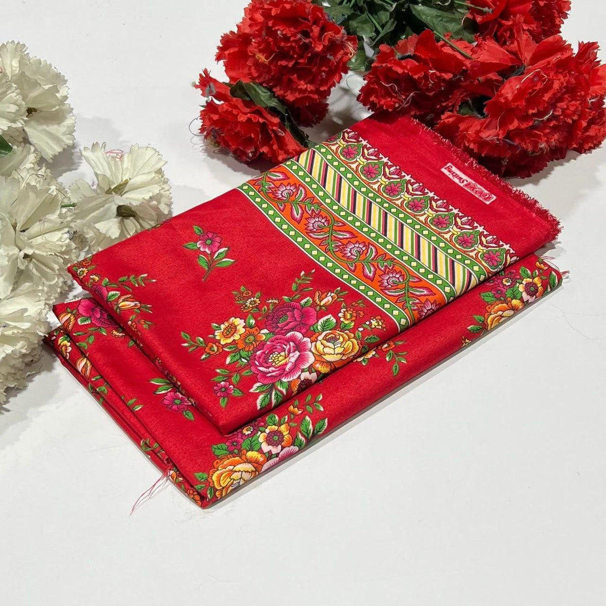 Ladies 2 piece summer cotton suit in Red  with floral patterns